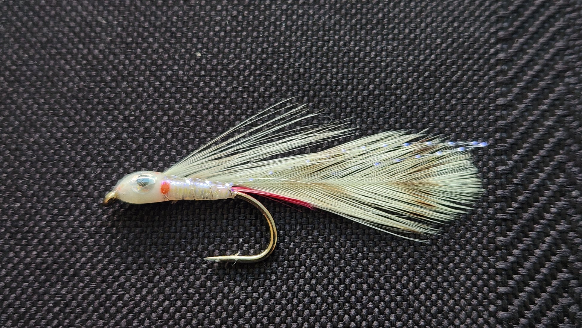Pat Swift Flies - Epoxy Slimy Ghost #06 Auckland Store Online - Sportinglife Turangi 